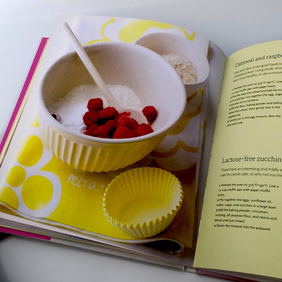 100 Magnificent Muffins & Scones